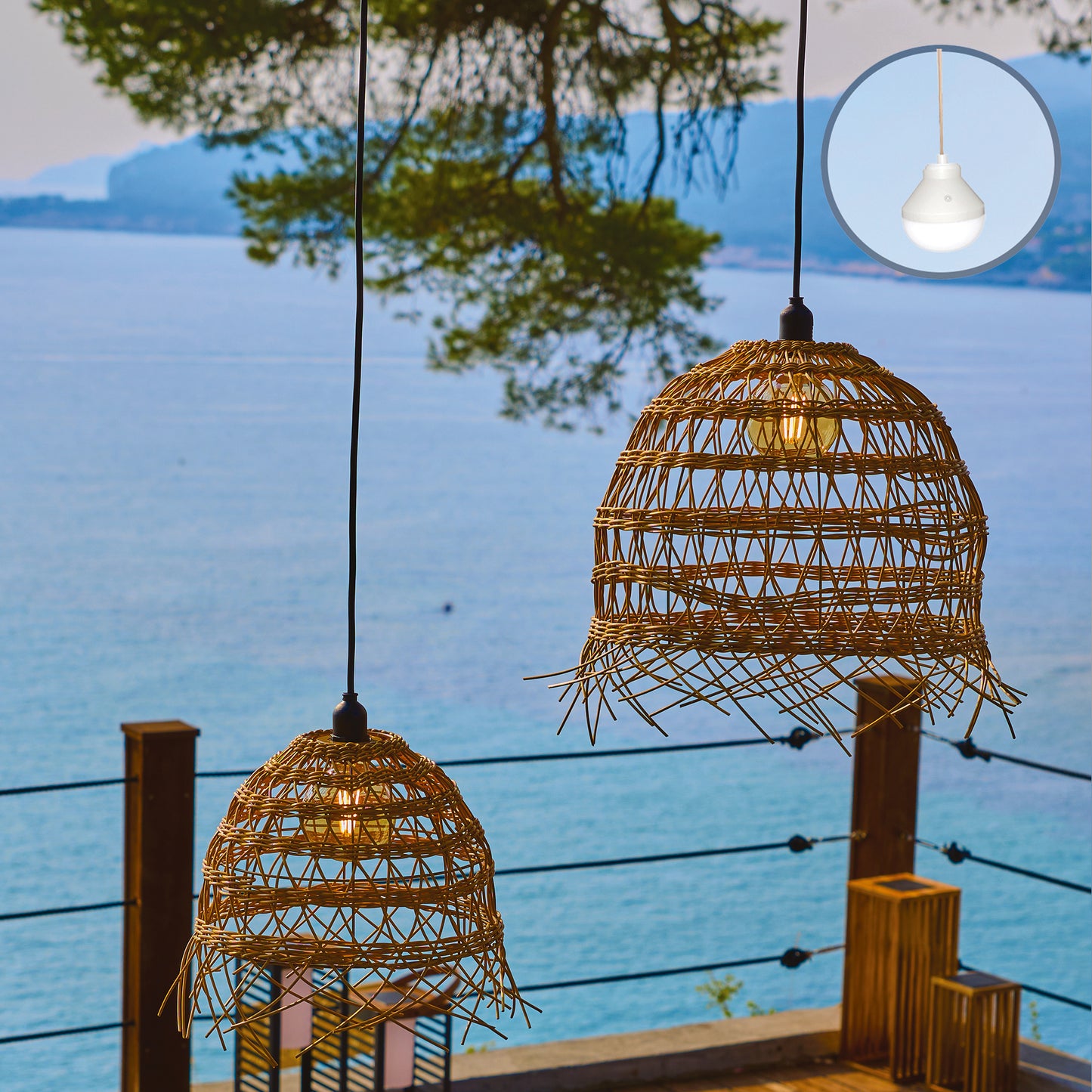 Lot de 2 suspensions 2X HAWAII LONG NOMAD en poly rotin style bohème avec ampoule LED blanc/RGB nomade