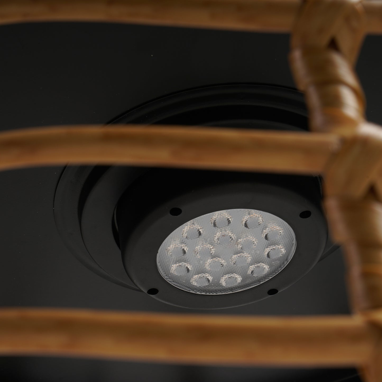 Lot de 2 tables solaires lumineuses en poly rotin avec base LED rechargeable 2X NERITA