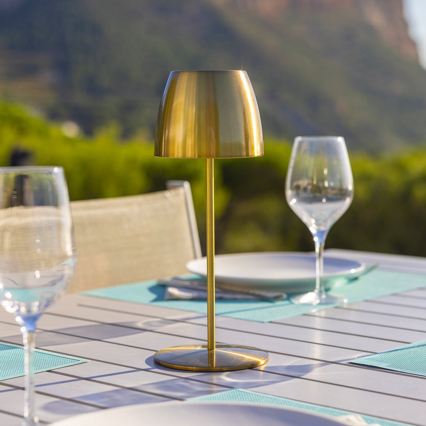 Lampe de table sans fil LED blanc chaud dimmable ORLUM H30cm dorée
