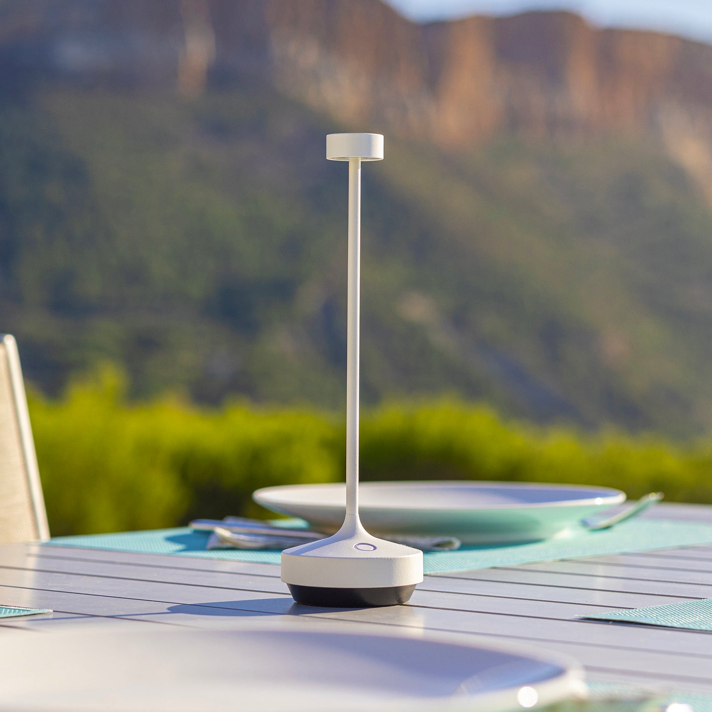 Lot de 6 Lampe de table sans fil LED blanc chaud dimmable RUBY WHITE H25cm Blanc avec plateau de chargement