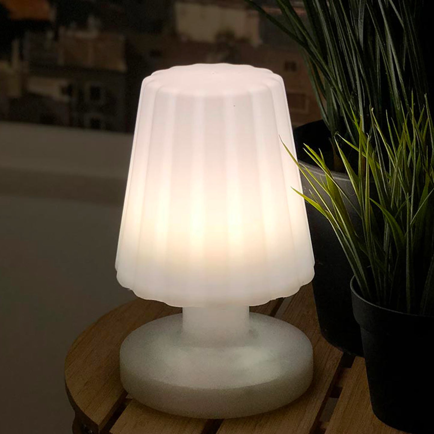 Mini lampe à poser rechargeable sans fil LED blanc chaud dimmable LADY MINI H22cm
