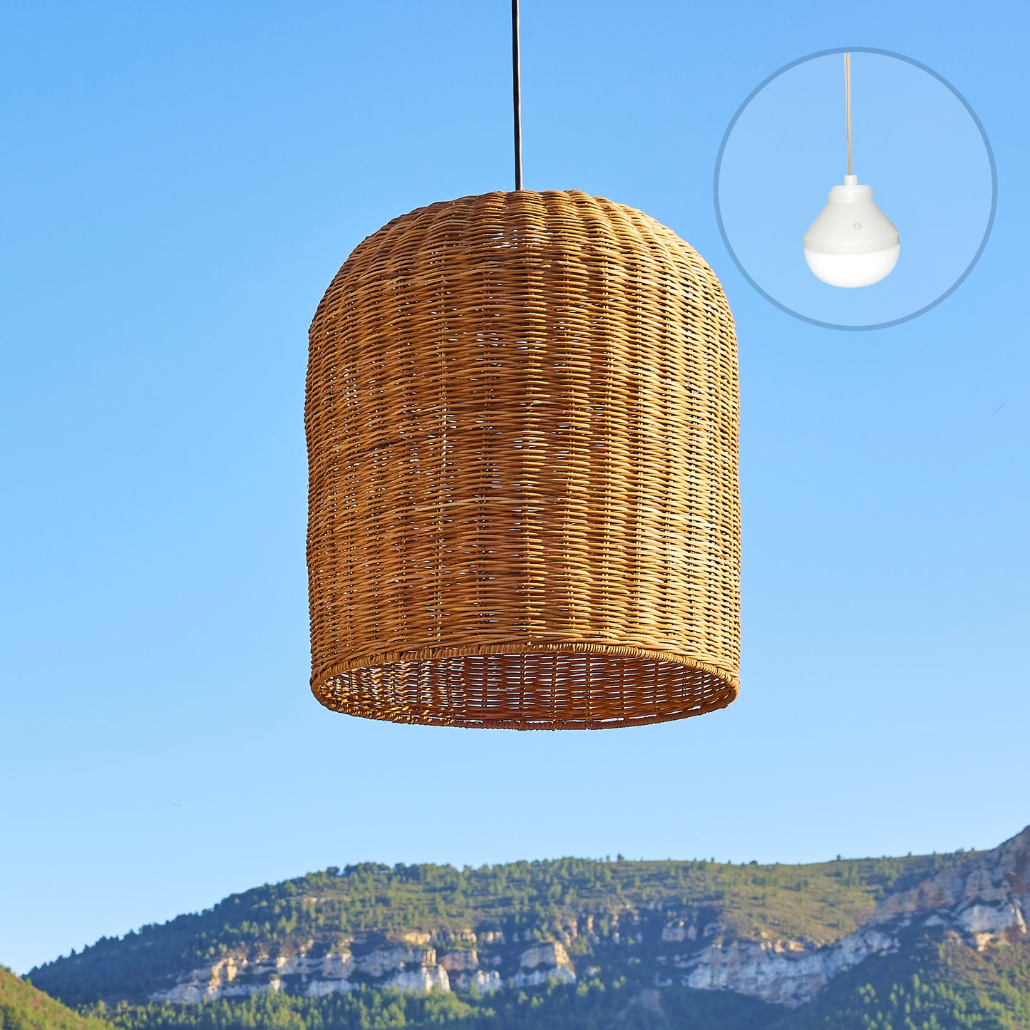 Suspension GIACOMO NOMAD en rotin naturel style bohème avec ampoule LED blanc/RGB nomade