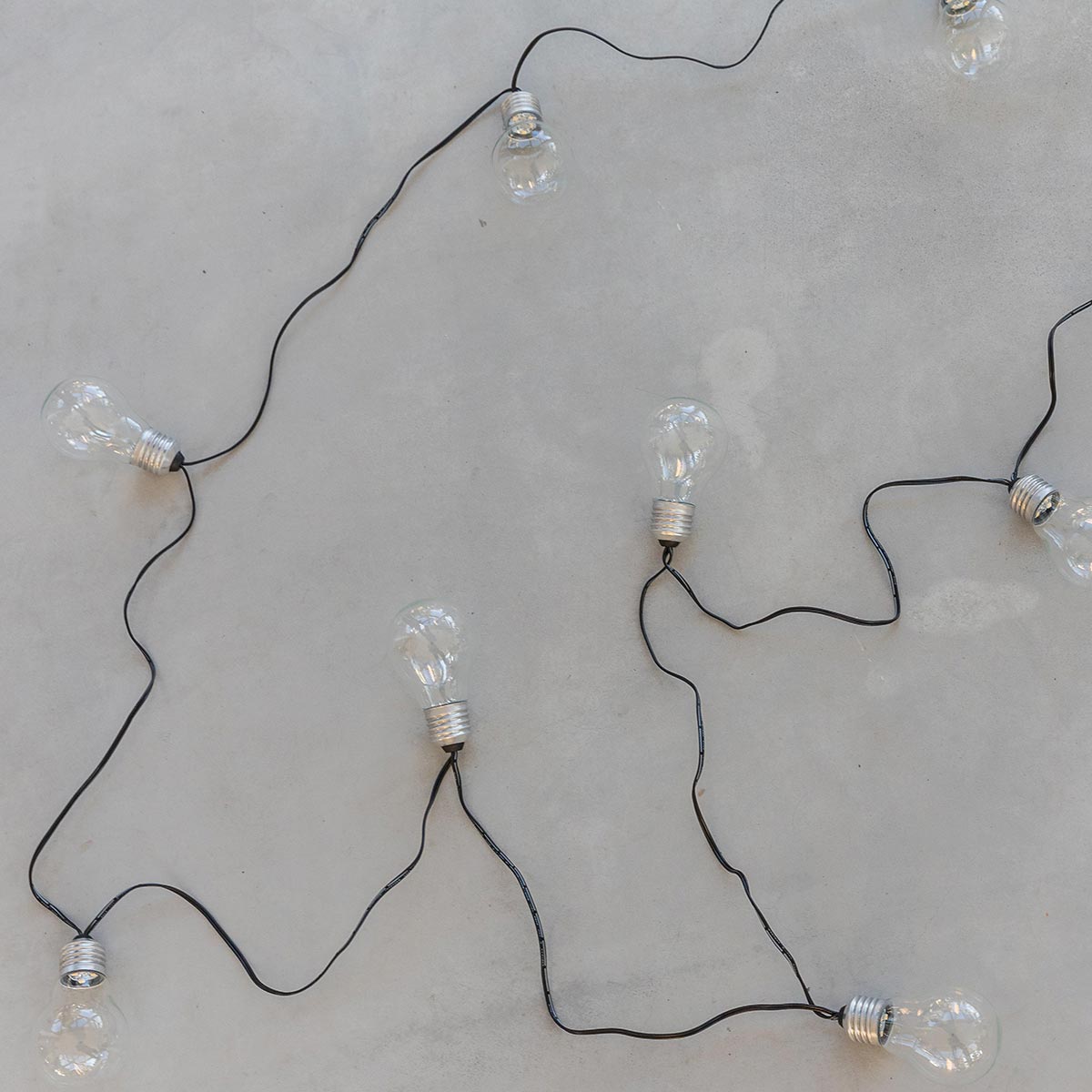 Guirlande lumineuse de jardin 10 ampoules transparentes LED blanc FANTASY COLD 7.50m - REDDECO.com