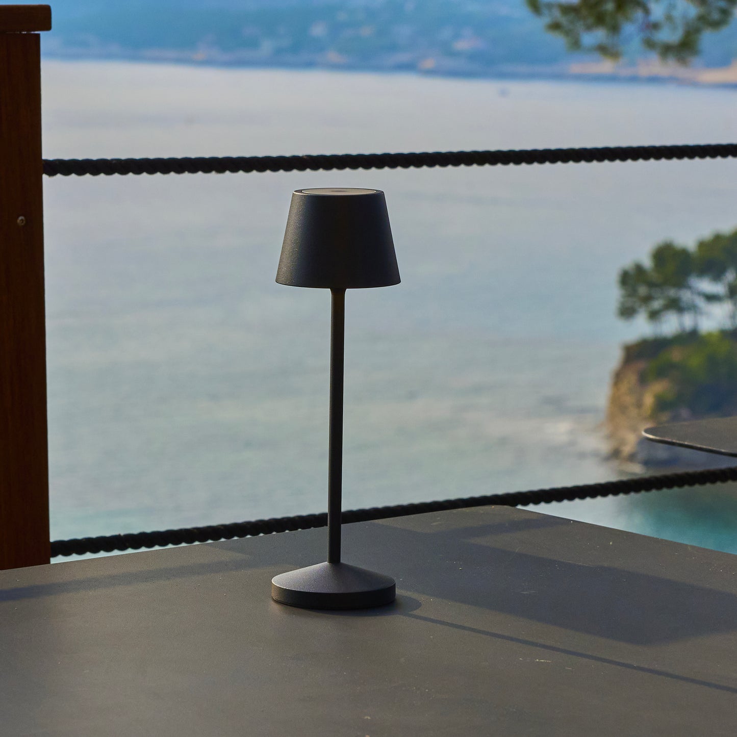 Lampe de table sans fil LED blanc chaud dimmable EMILY ROCK H25cm, Gris Anthracite