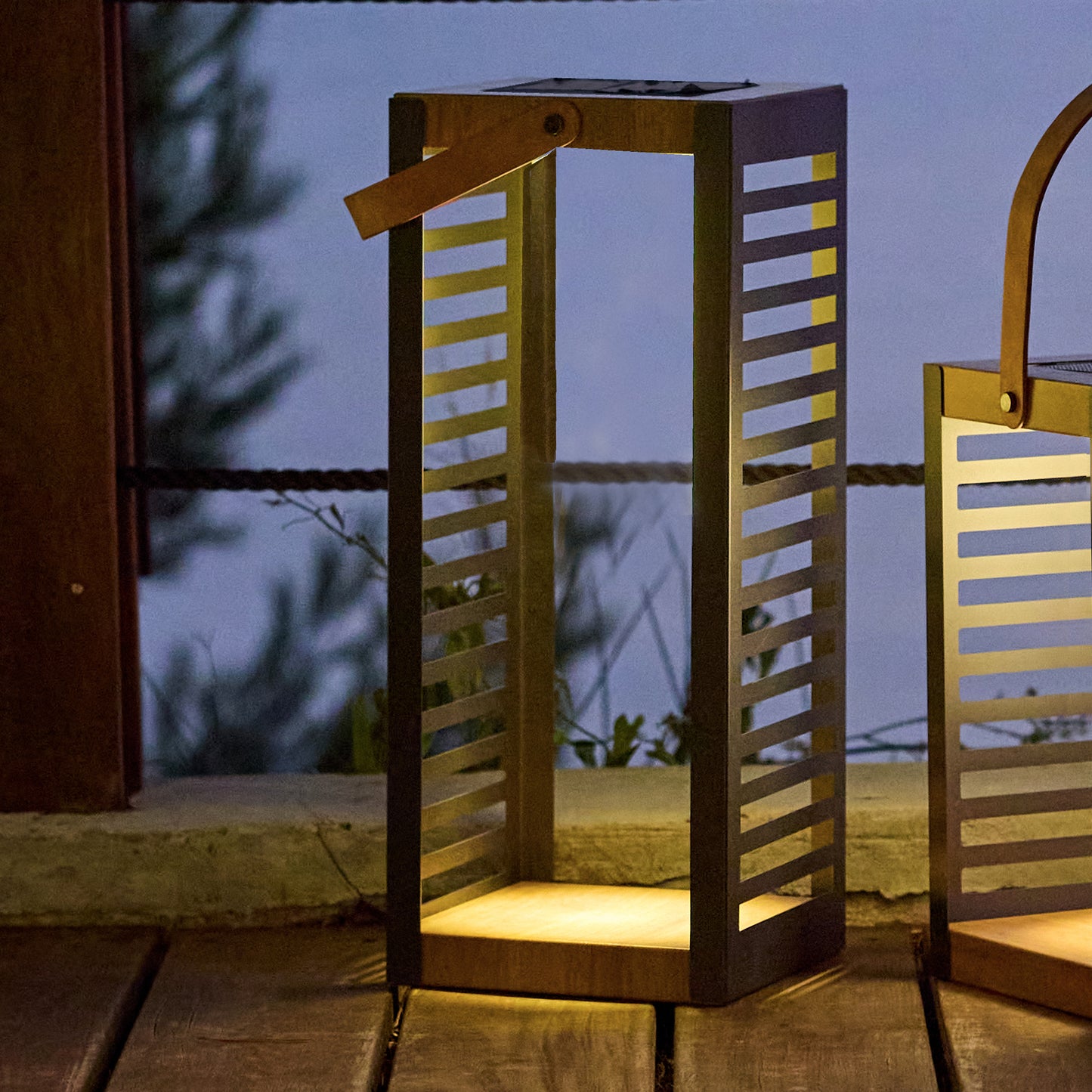 Lanterne solaire décorative avec base LED solaire rechargeable LED blanc chaud FERIAN TALL H50cm