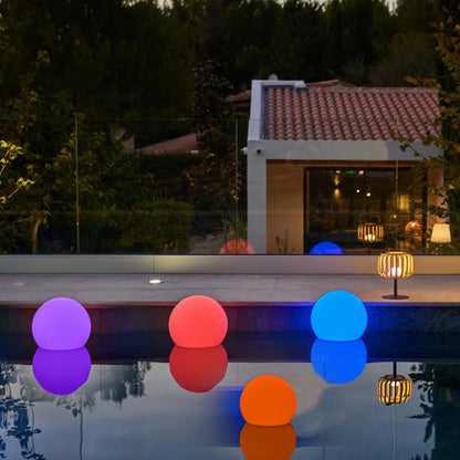 BOBBY ∅40cm dimmbare, mehrfarbige, schwimmende LED-Funk-Lichtkugel mit Fernbedienung und Induktionssockel