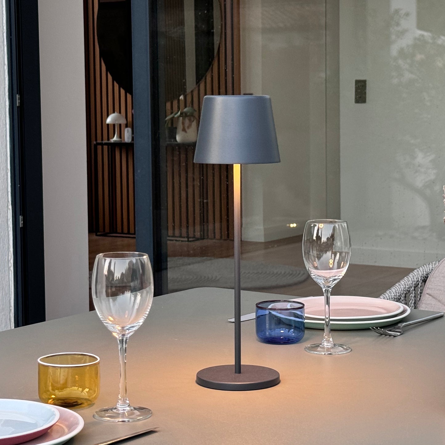 Lampe de table touch sans fil en aluminium gris KELLY ROCK LED blanc dimmable H38 cm