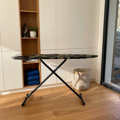 Table à repasser pliable UTAH en acier 125x41 H96cm avec repose fer et repose centrale vapeur