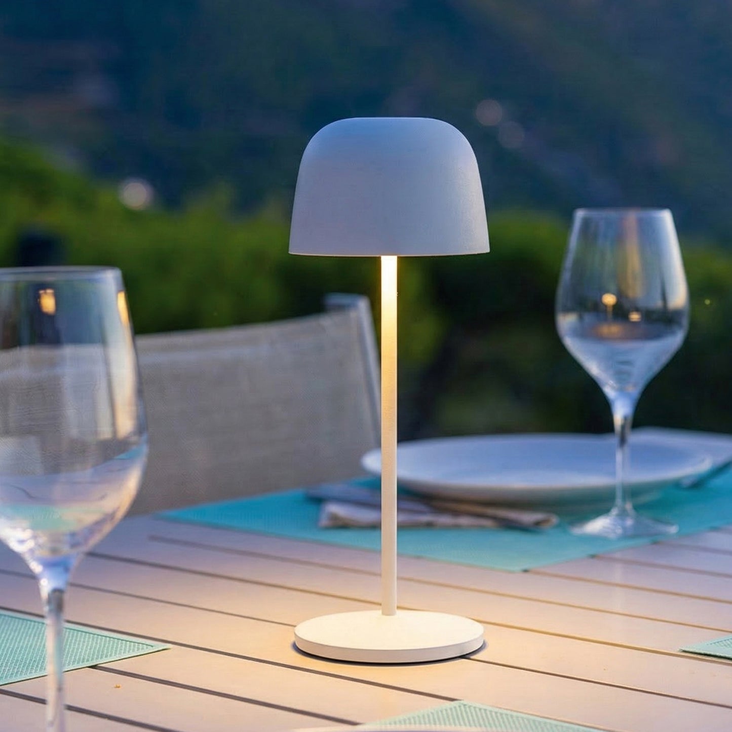 Lampe de table touch sans fil en aluminium blanc LED SOPHIA WHITE blanc dimmable H28cm
